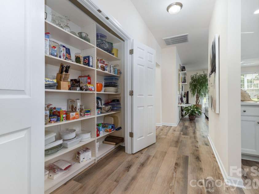 881 Platinum Drive, Fort Mill, SC 29708.  MLS# CAR4313096, YatesRealty ID 20732. 