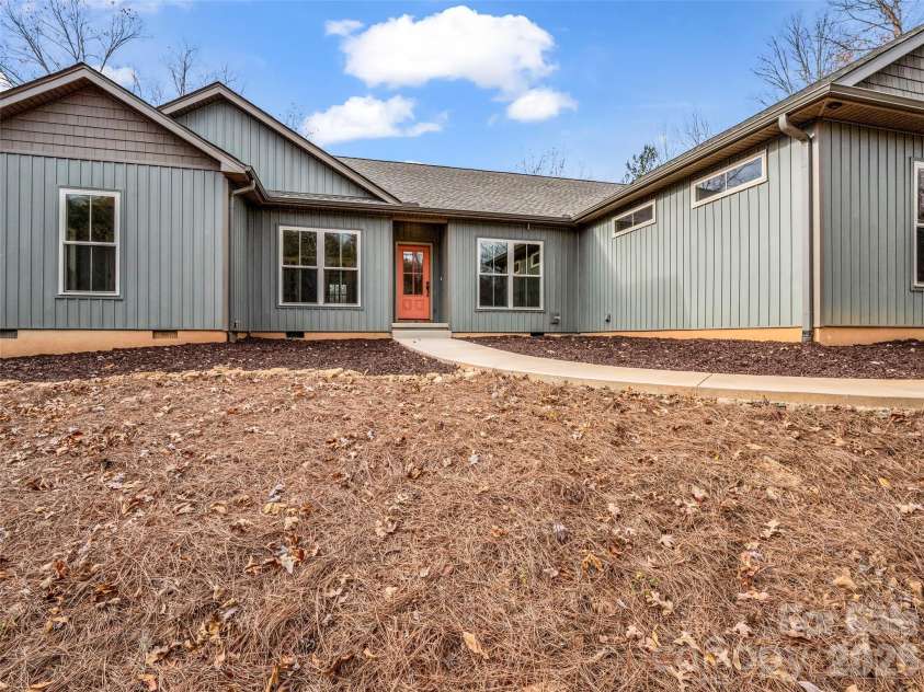 140 Cove Crest Drive, Rutherfordton, NC 28139.  MLS# CAR4321200, YatesRealty ID 20733. 
