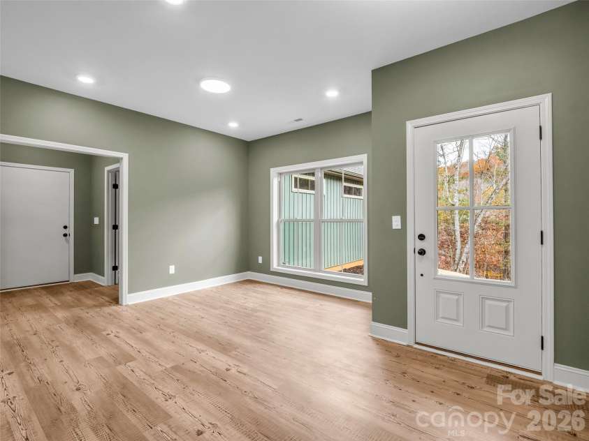 140 Cove Crest Drive, Rutherfordton, NC 28139.  MLS# CAR4321200, YatesRealty ID 20733. 