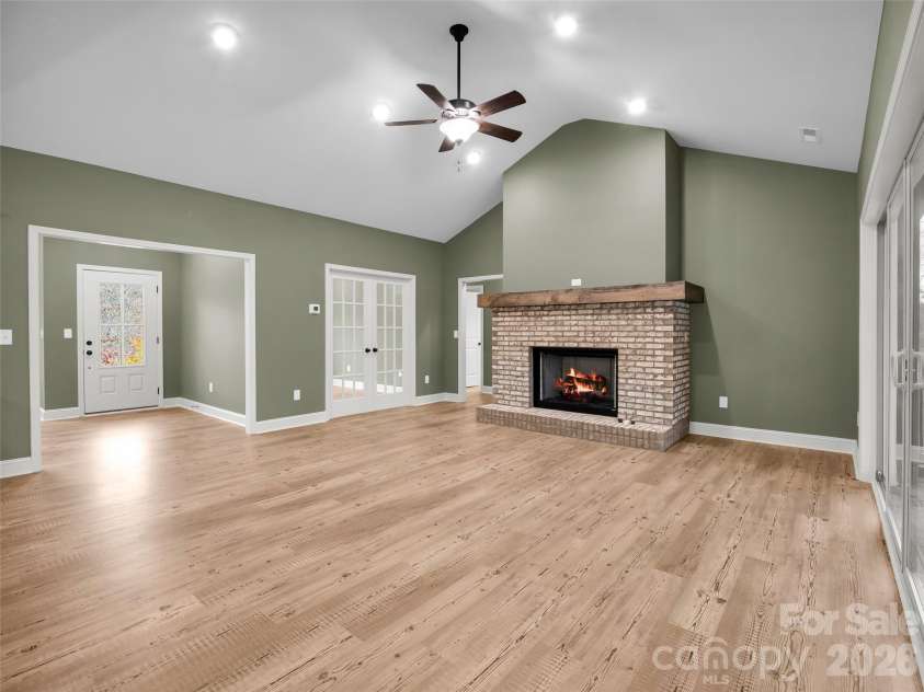 140 Cove Crest Drive, Rutherfordton, NC 28139.  MLS# CAR4321200, YatesRealty ID 20733. 