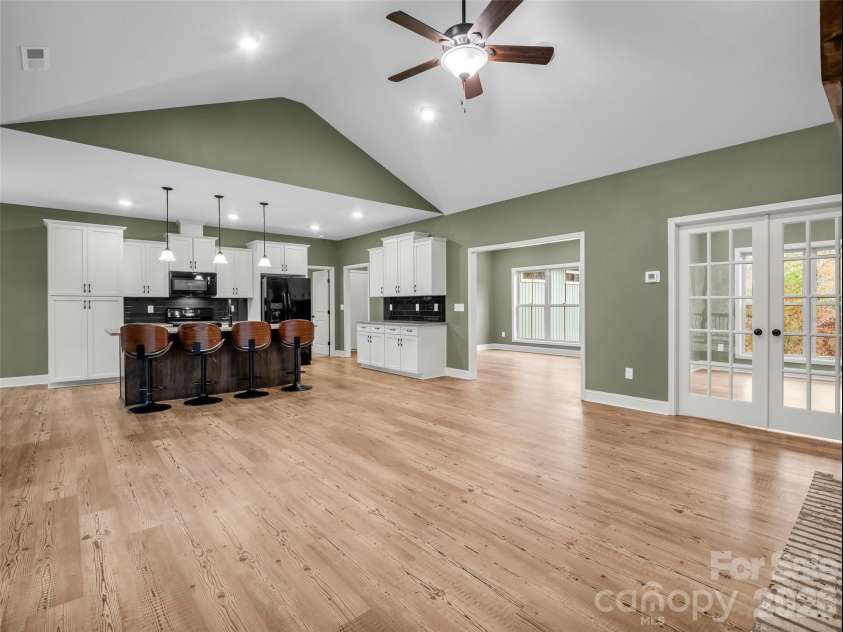 140 Cove Crest Drive, Rutherfordton, NC 28139.  MLS# CAR4321200, YatesRealty ID 20733. 