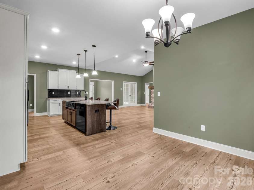 140 Cove Crest Drive, Rutherfordton, NC 28139.  MLS# CAR4321200, YatesRealty ID 20733. 