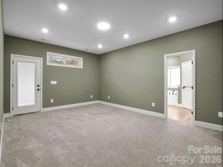 140 Cove Crest Drive, Rutherfordton, NC 28139.  MLS# CAR4321200, YatesRealty ID 20733. 