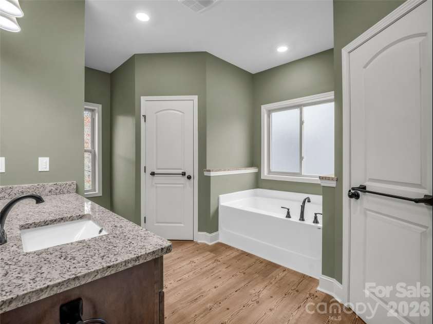 140 Cove Crest Drive, Rutherfordton, NC 28139.  MLS# CAR4321200, YatesRealty ID 20733. 