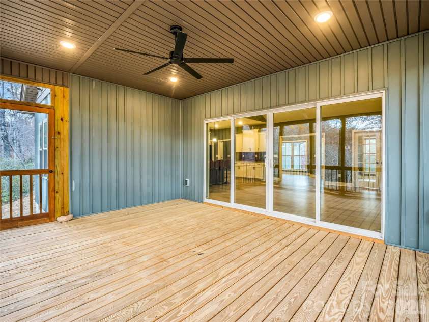 140 Cove Crest Drive, Rutherfordton, NC 28139.  MLS# CAR4321200, YatesRealty ID 20733. 