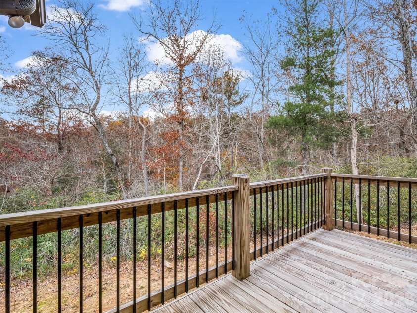 140 Cove Crest Drive, Rutherfordton, NC 28139.  MLS# CAR4321200, YatesRealty ID 20733. 