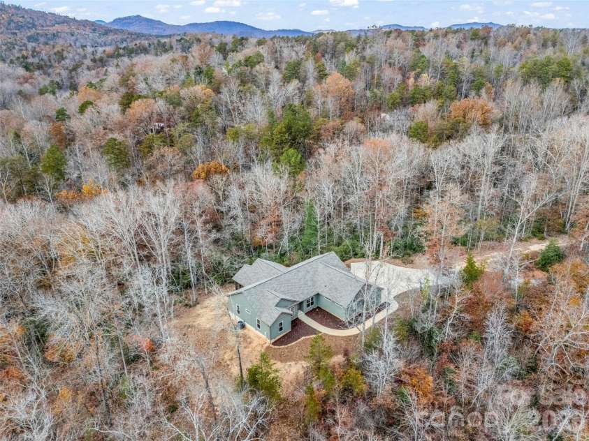 140 Cove Crest Drive, Rutherfordton, NC 28139.  MLS# CAR4321200, YatesRealty ID 20733. 