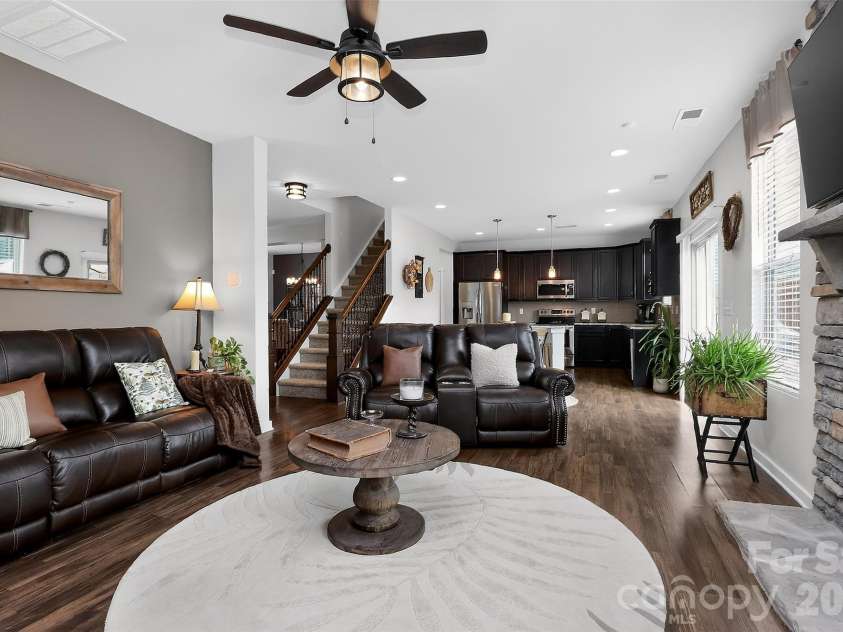 4626 Gibbons Link Road, Charlotte, NC 28269.  MLS# CAR4405099, YatesRealty ID 20734. 