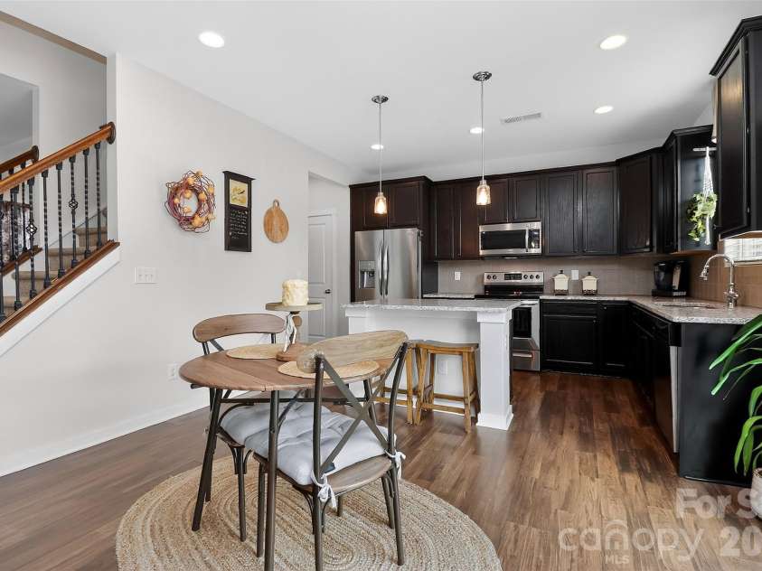 4626 Gibbons Link Road, Charlotte, NC 28269.  MLS# CAR4405099, YatesRealty ID 20734. 