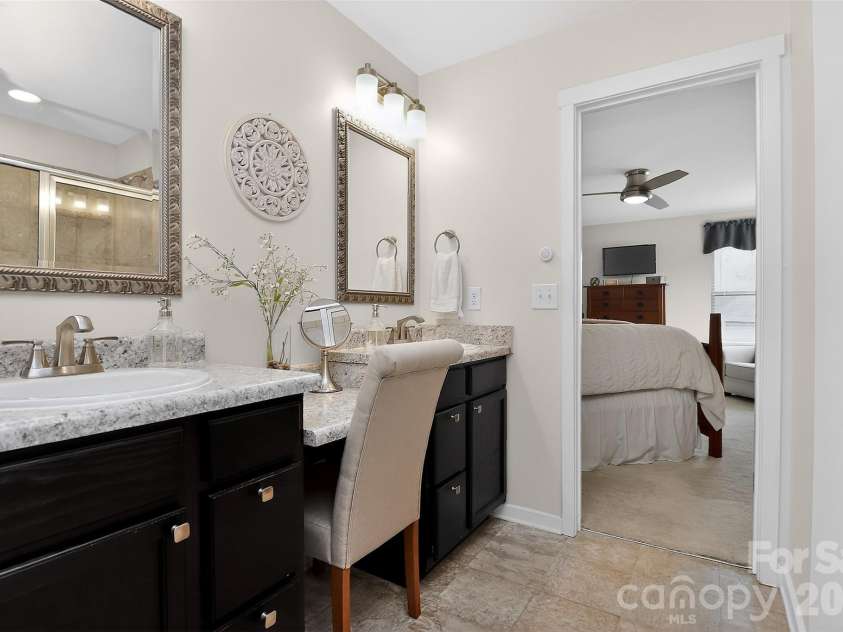 4626 Gibbons Link Road, Charlotte, NC 28269.  MLS# CAR4405099, YatesRealty ID 20734. 