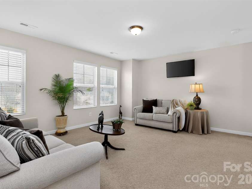 4626 Gibbons Link Road, Charlotte, NC 28269.  MLS# CAR4405099, YatesRealty ID 20734. 