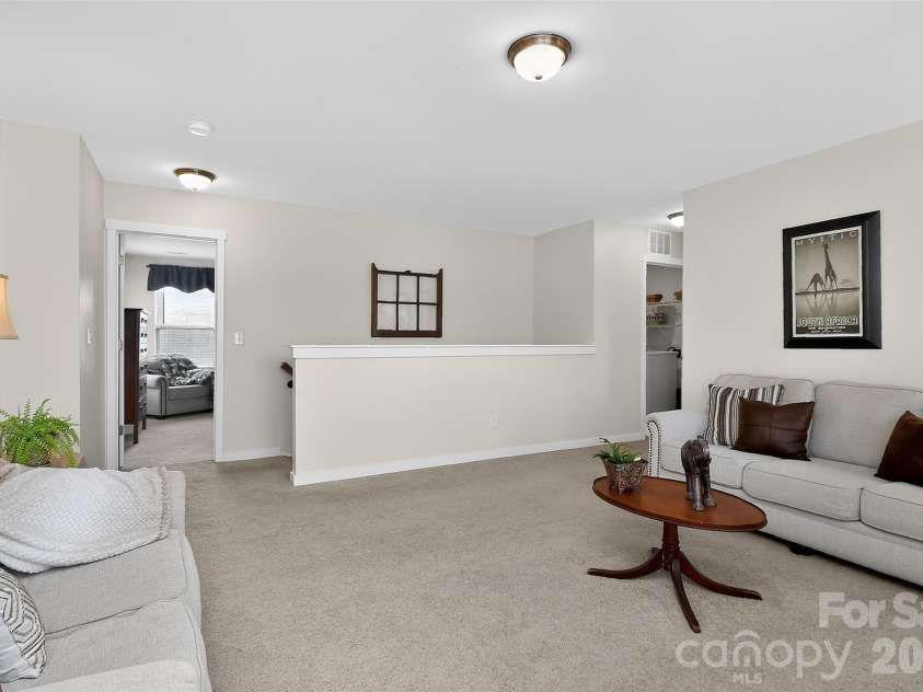 4626 Gibbons Link Road, Charlotte, NC 28269.  MLS# CAR4405099, YatesRealty ID 20734. 