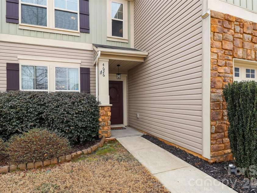 4626 Gibbons Link Road, Charlotte, NC 28269.  MLS# CAR4405099, YatesRealty ID 20734. 