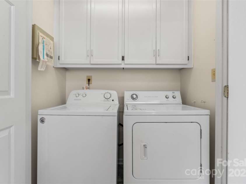 4499 Briarcreek Road, Maiden, NC 28650.  MLS# CAR4263813, YatesRealty ID 20737. Laundry