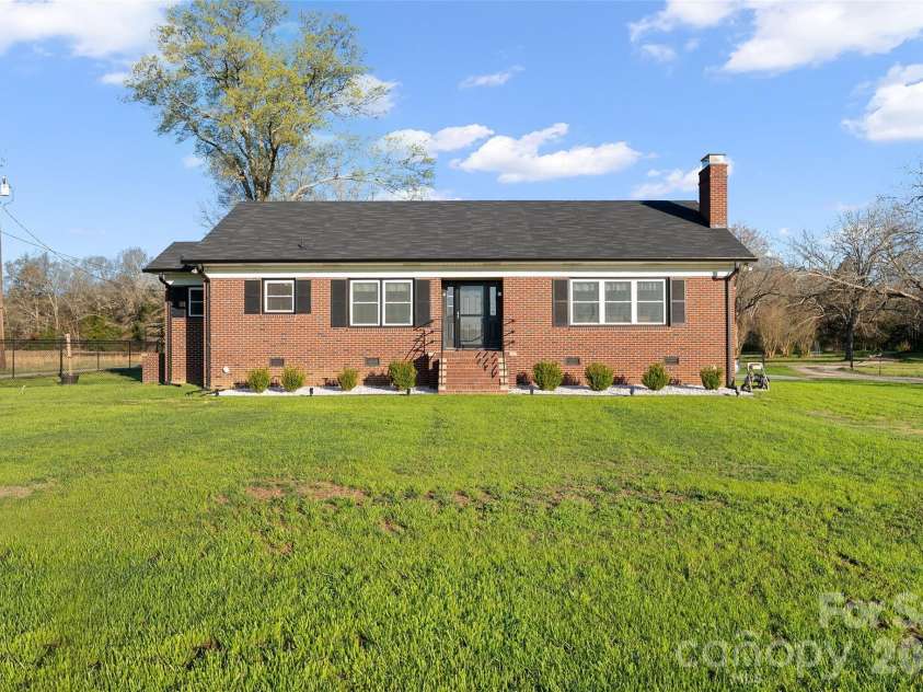 871 Saluda Road, Chester, SC 29706.  MLS# CAR4356174, YatesRealty ID 20737. 