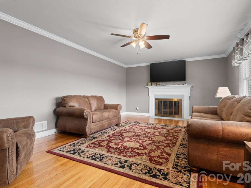 871 Saluda Road, Chester, SC 29706.  MLS# CAR4356174, YatesRealty ID 20737. 