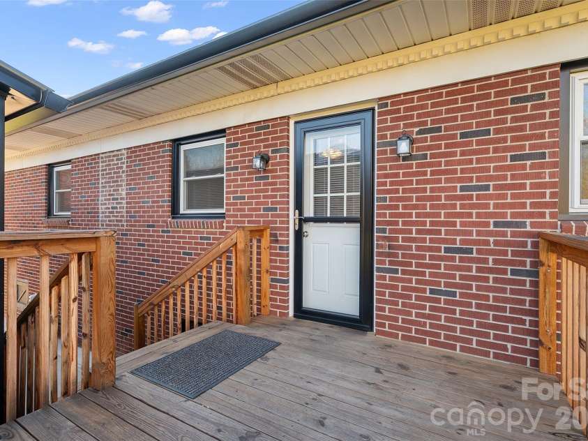 871 Saluda Road, Chester, SC 29706.  MLS# CAR4356174, YatesRealty ID 20737. 