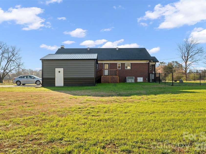 871 Saluda Road, Chester, SC 29706.  MLS# CAR4356174, YatesRealty ID 20737. 