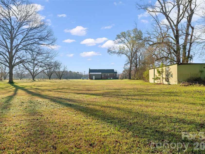 871 Saluda Road, Chester, SC 29706.  MLS# CAR4356174, YatesRealty ID 20737. 