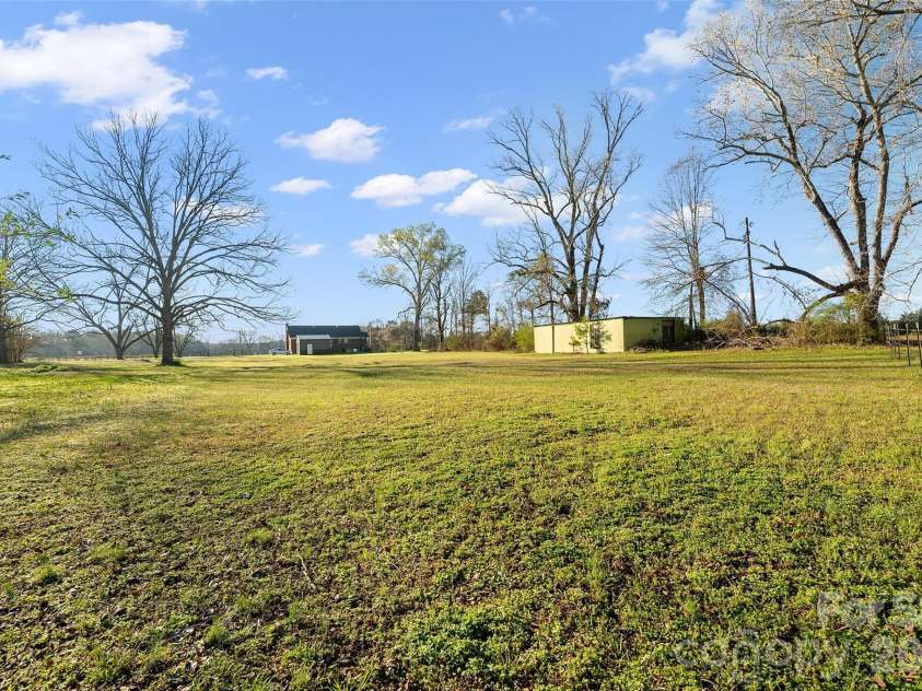 871 Saluda Road, Chester, SC 29706.  MLS# CAR4356174, YatesRealty ID 20737. 