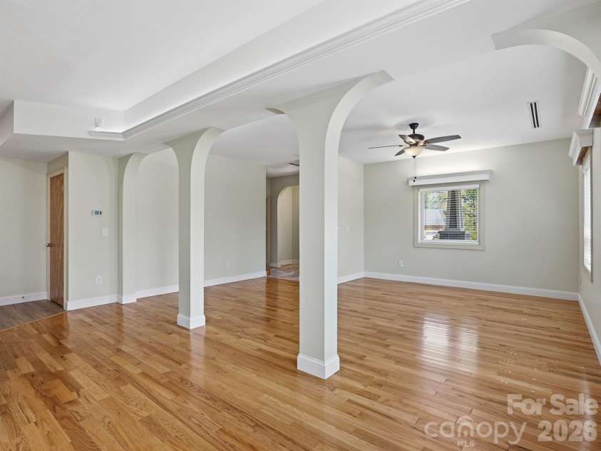 8128 Cane Pointe Lane, Waxhaw, NC 28173.  MLS# CAR4362235, YatesRealty ID 20739. 