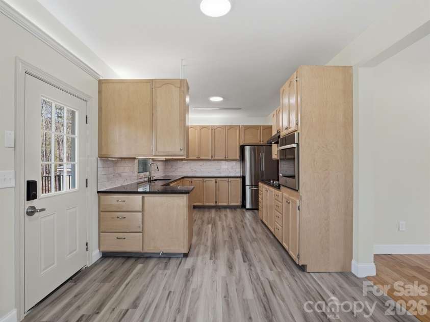 8128 Cane Pointe Lane, Waxhaw, NC 28173.  MLS# CAR4362235, YatesRealty ID 20739. 