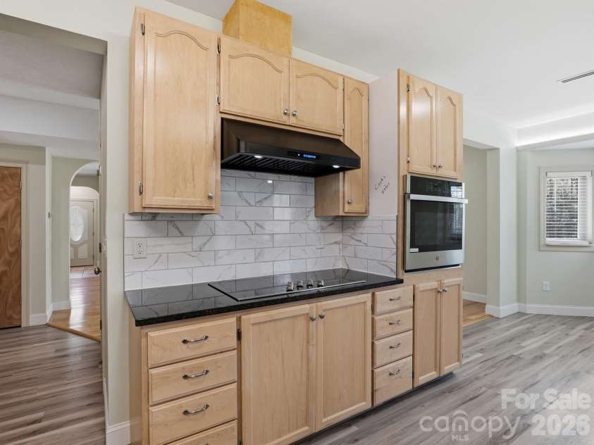 8128 Cane Pointe Lane, Waxhaw, NC 28173.  MLS# CAR4362235, YatesRealty ID 20739. 