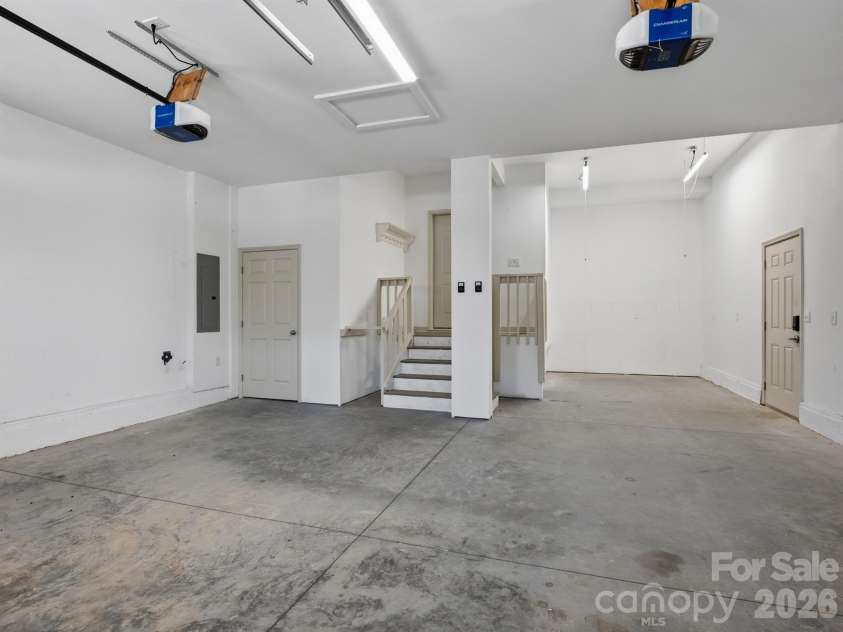 8128 Cane Pointe Lane, Waxhaw, NC 28173.  MLS# CAR4362235, YatesRealty ID 20739. 