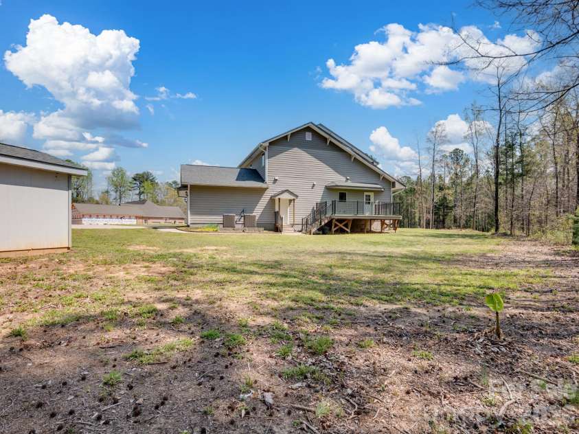 8128 Cane Pointe Lane, Waxhaw, NC 28173.  MLS# CAR4362235, YatesRealty ID 20739. 