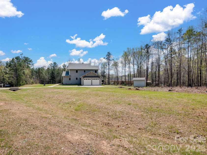 8128 Cane Pointe Lane, Waxhaw, NC 28173.  MLS# CAR4362235, YatesRealty ID 20739. 