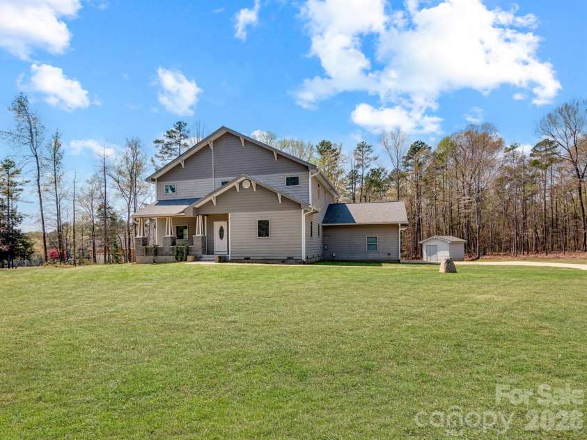 8128 Cane Pointe Lane, Waxhaw, NC 28173.  MLS# CAR4362235, YatesRealty ID 20739. 