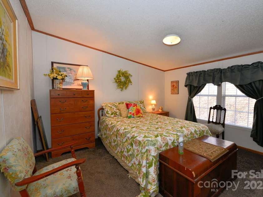 103 Raindrop Rdg Raindrop Ridge, Sylva, NC 28779.  MLS# CAR4218176, YatesRealty ID 2074. 