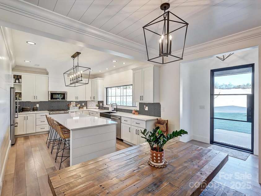 1525 Shinnville Road, Cleveland, NC 27013.  MLS# CAR4249385, YatesRealty ID 2074. Dining Area