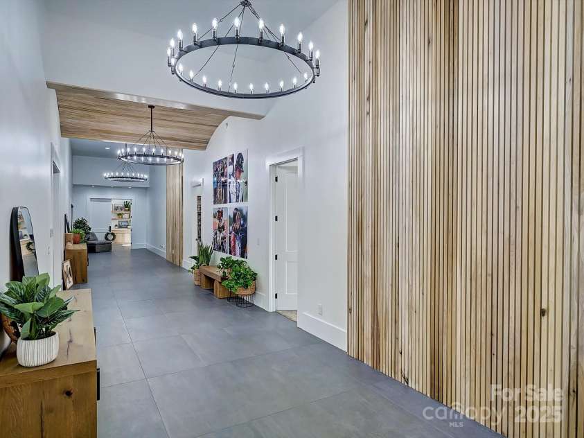 1525 Shinnville Road, Cleveland, NC 27013.  MLS# CAR4249385, YatesRealty ID 2074. Foyer/Hall 