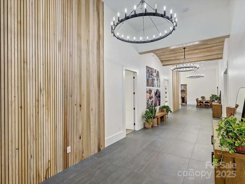 1525 Shinnville Road, Cleveland, NC 27013.  MLS# CAR4249385, YatesRealty ID 2074. Foyer/Hall 