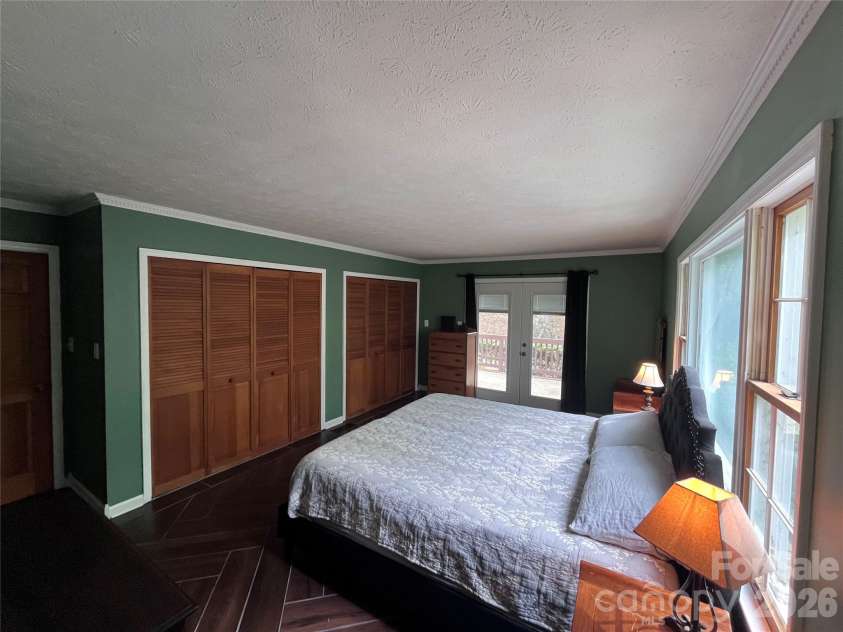 231 Davis Drive, Morganton, NC 28655.  MLS# CAR4379486, YatesRealty ID 20741. 