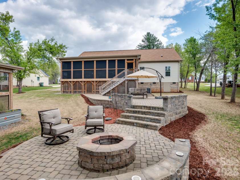 2235 Picnic Drive, Newton, NC 28658.  MLS# CAR4358763, YatesRealty ID 20743. 