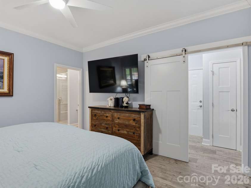 2235 Picnic Drive, Newton, NC 28658.  MLS# CAR4358763, YatesRealty ID 20743. 
