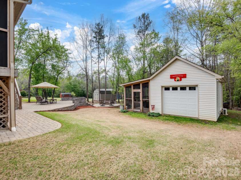 2235 Picnic Drive, Newton, NC 28658.  MLS# CAR4358763, YatesRealty ID 20743. 