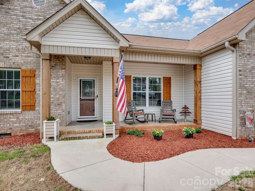2235 Picnic Drive, Newton, NC 28658.  MLS# CAR4358763, YatesRealty ID 20743. 