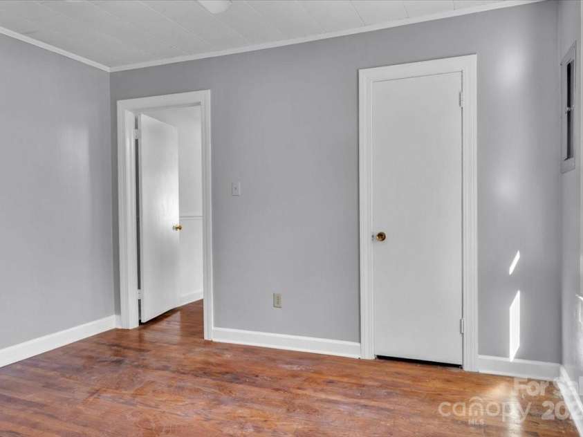 444 Oakwood Avenue, Mooresville, NC 28115.  MLS# CAR4322286, YatesRealty ID 20743. 