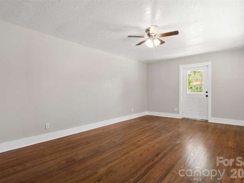 2123 Pinedell Avenue, Monroe, NC 28110.  MLS# CAR4372719, YatesRealty ID 20744. 