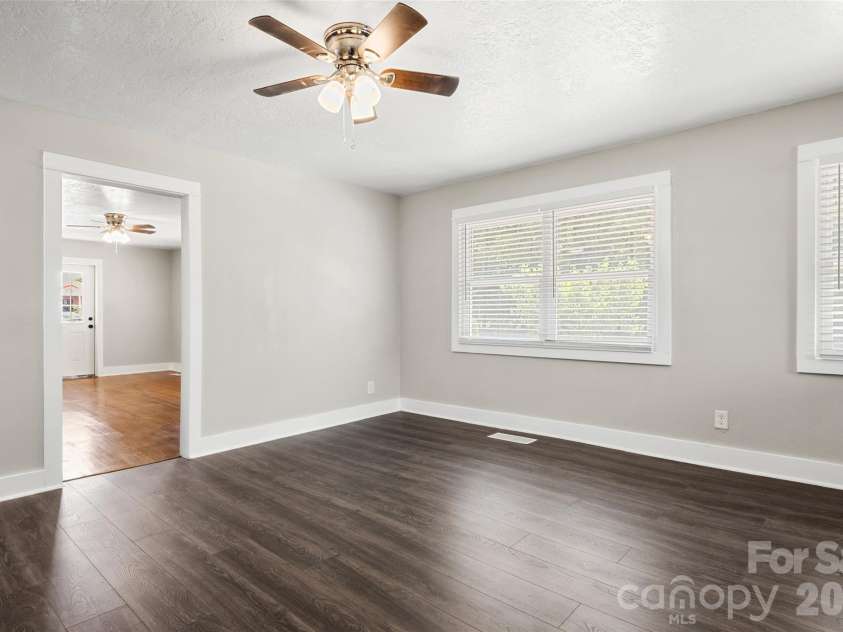 2123 Pinedell Avenue, Monroe, NC 28110.  MLS# CAR4372719, YatesRealty ID 20744. 
