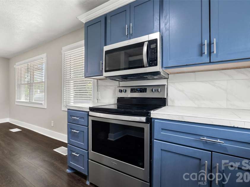 2123 Pinedell Avenue, Monroe, NC 28110.  MLS# CAR4372719, YatesRealty ID 20744. 