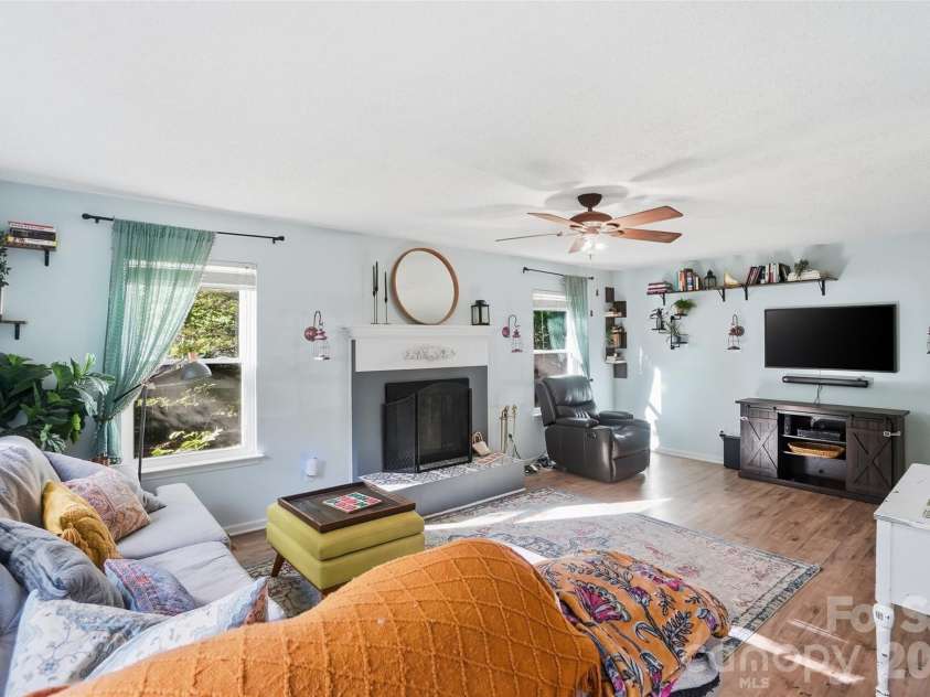 14815 Rothwell Drive, Mint Hill, NC 28227.  MLS# CAR4373333, YatesRealty ID 20745. 