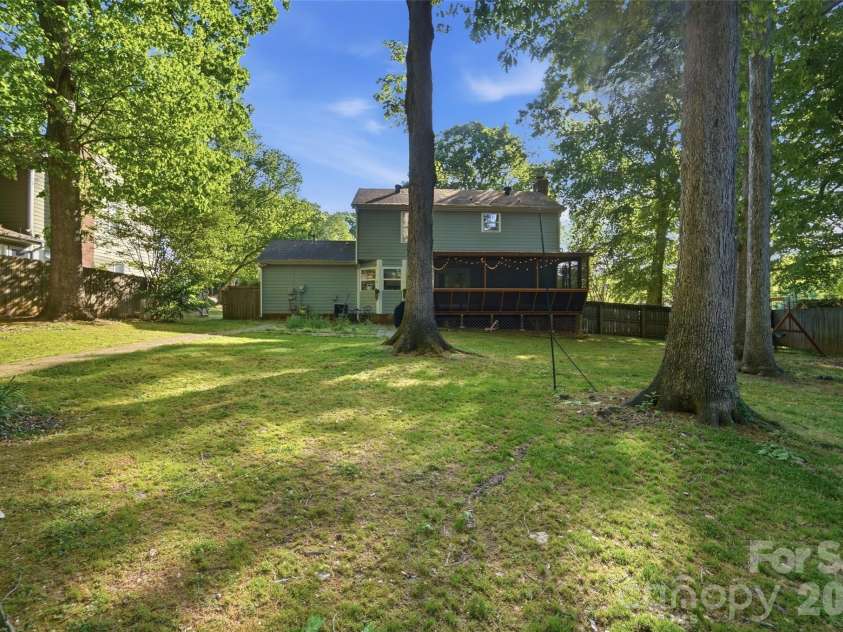 14815 Rothwell Drive, Mint Hill, NC 28227.  MLS# CAR4373333, YatesRealty ID 20745. 