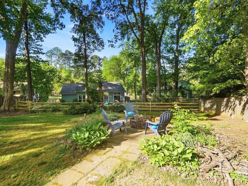 14815 Rothwell Drive, Mint Hill, NC 28227.  MLS# CAR4373333, YatesRealty ID 20745. 