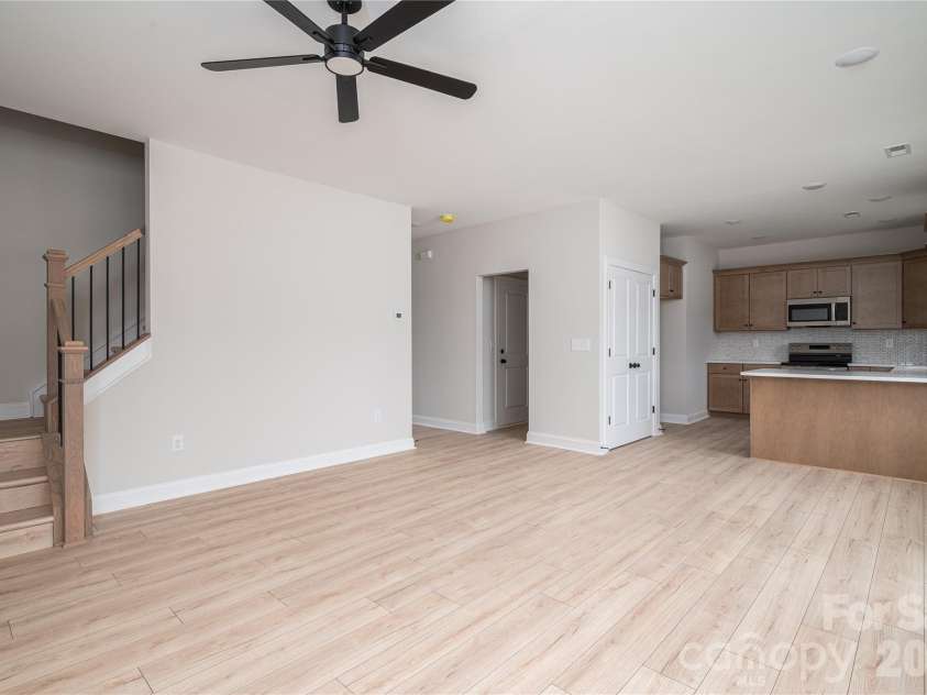 263 Bob Friday Road, Dallas, NC 28034.  MLS# CAR4375157, YatesRealty ID 20746. 