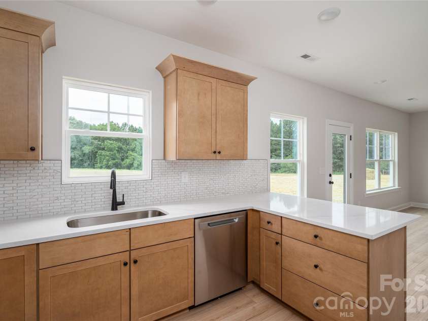 263 Bob Friday Road, Dallas, NC 28034.  MLS# CAR4375157, YatesRealty ID 20746. 