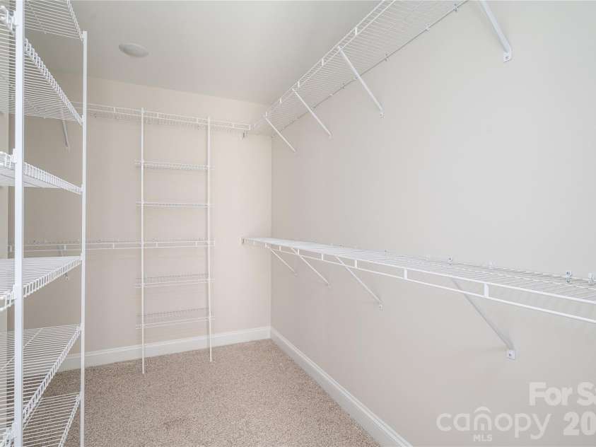 263 Bob Friday Road, Dallas, NC 28034.  MLS# CAR4375157, YatesRealty ID 20746. 